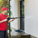 Comment choisir le meilleur produit pour bien nettoyer sa façade de maison ?